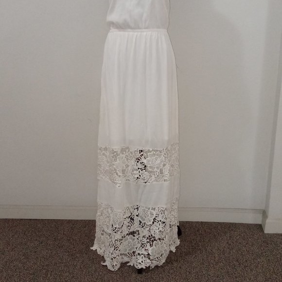 Lulus Dashing Dame White floral islet dress. - Picture 4 of 11